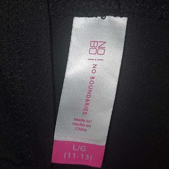 6 items - Picture 8 of 10